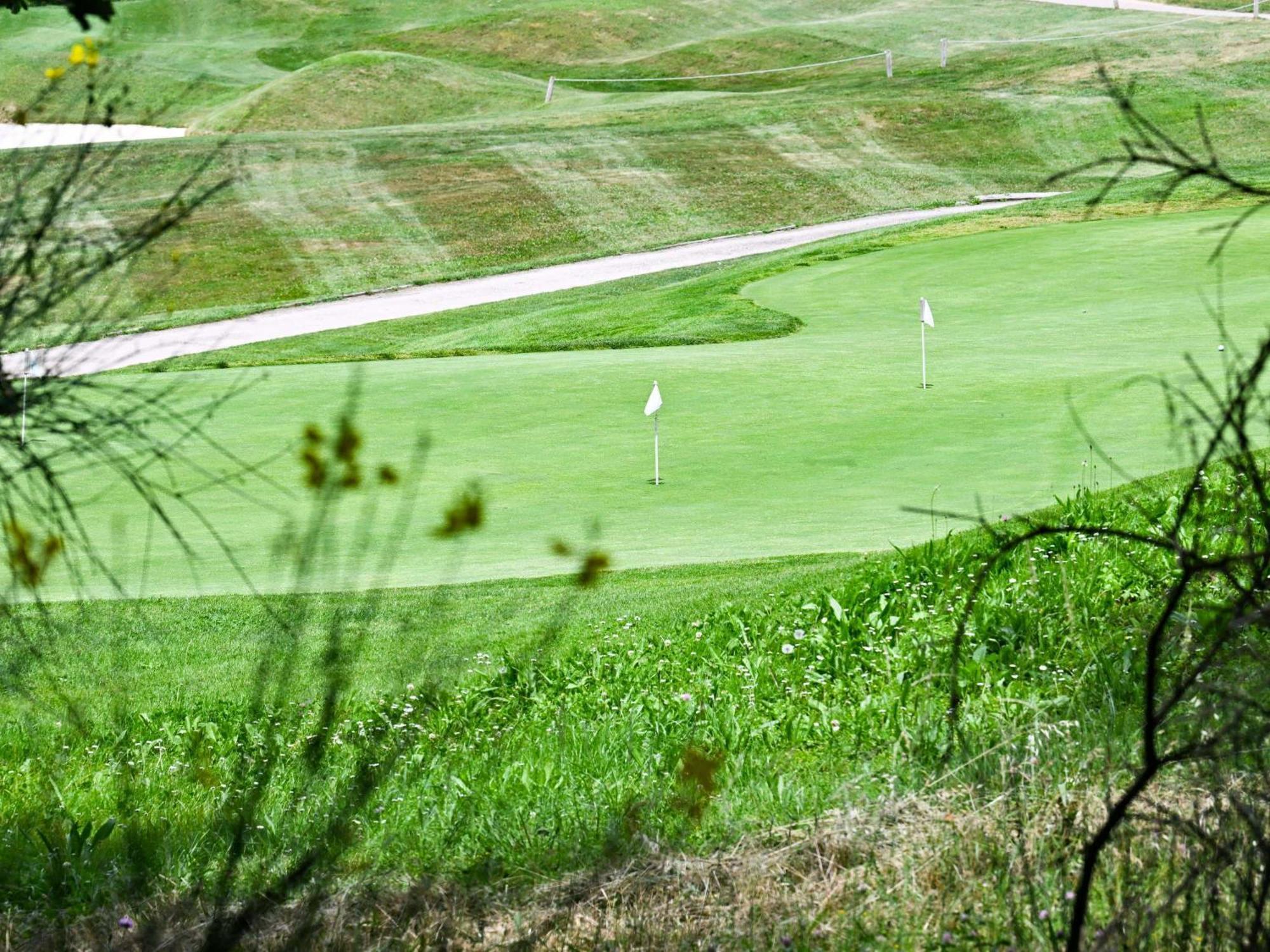 Hotel Mercure Brignoles Golf de Barbaroux&Spa Extérieur photo