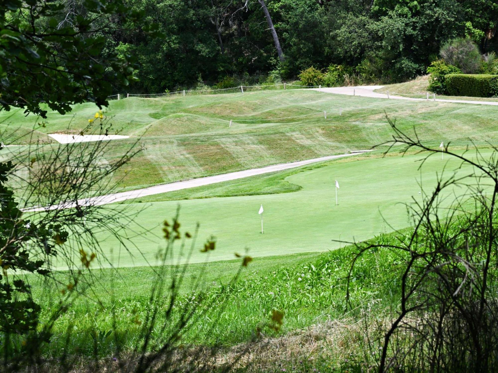 Hotel Mercure Brignoles Golf de Barbaroux&Spa Extérieur photo